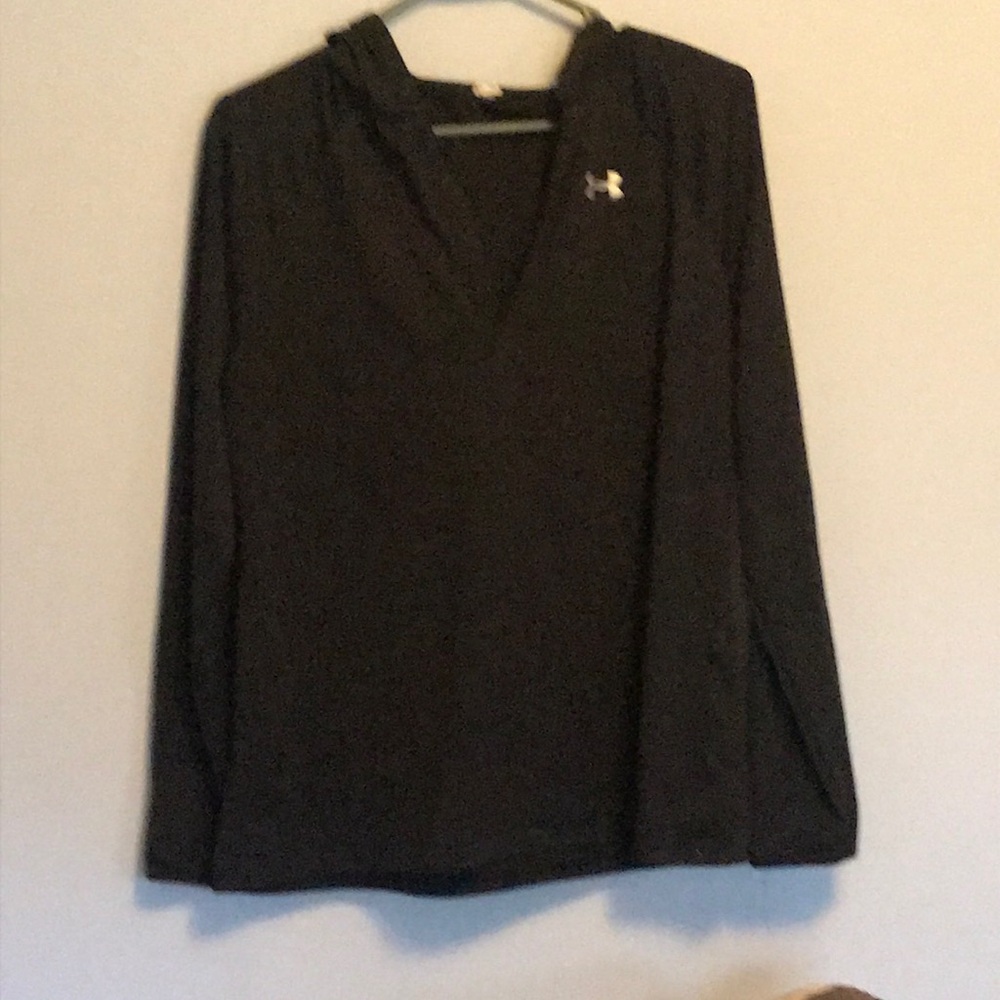 UA hooded v-neck pullover